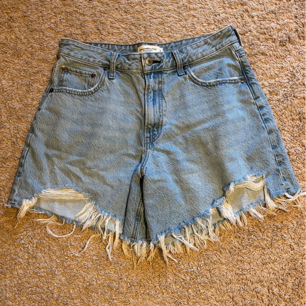 Abercrombie Loose Short High Rise